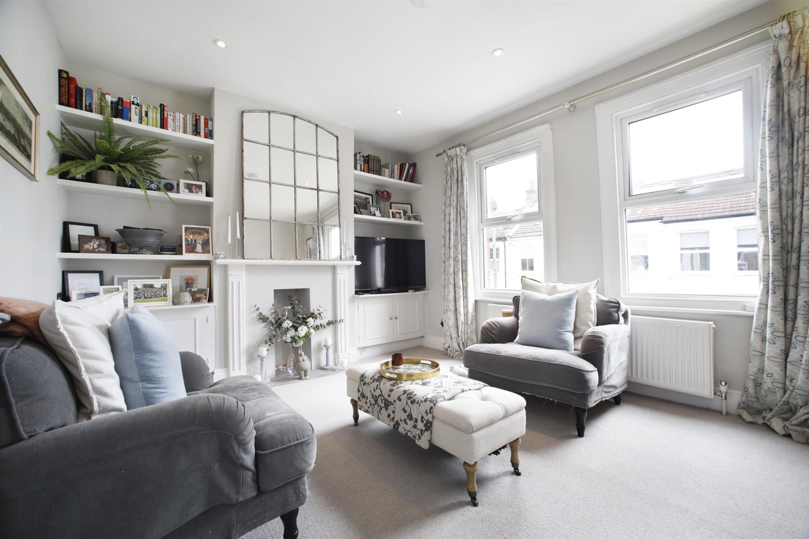 Crimsworth Road, Vauxhall SW8, SW8 4RL